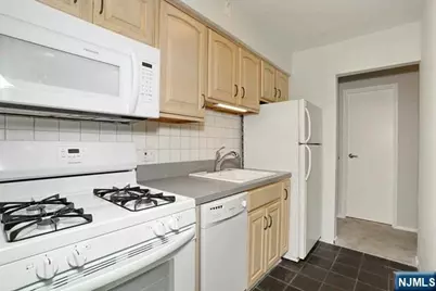 710 Washington Drive 710 #710, Ramsey, NJ 07446 - Photo 11