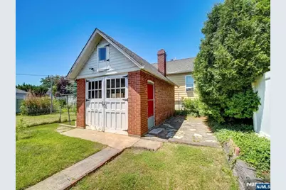 213 Kipp Avenue, Elmwood Park, NJ 07407 - Photo 19