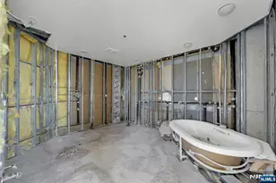 100 Carlyle 16 J/K N, Cliffside Park, NJ 07010 - Photo 33