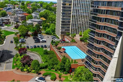 100 Carlyle 16 J/K N #16 J/K N, Cliffside Park, NJ 07010 - Photo 45