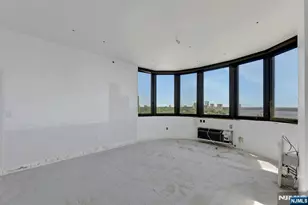 100 Carlyle 16 J/K N, Cliffside Park, NJ 07010 - Photo 13