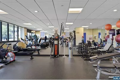 100 Carlyle 16 J/K N #16 J/K N, Cliffside Park, NJ 07010 - Photo 27