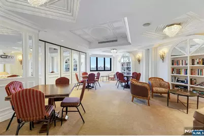 100 Carlyle 16 J/K N #16 J/K N, Cliffside Park, NJ 07010 - Photo 43