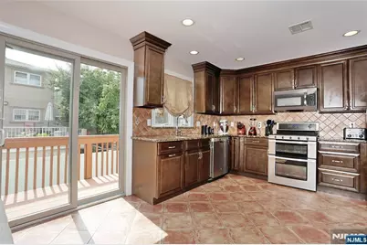 310 6th Street A #A, Fairview, NJ 07022 - Photo 15