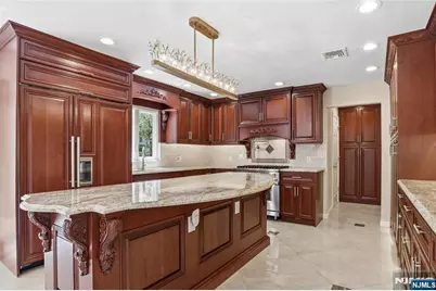 2 Woodside Avenue, West Caldwell, NJ 07006 - Photo 9