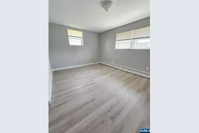 15 Dell Glen Avenue 1 #1, Lodi, NJ 07644 - Photo 7