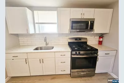 15 Dell Glen Avenue 1 #1, Lodi, NJ 07644 - Photo 3