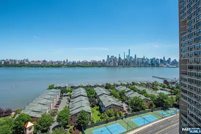 7004 Boulevard East 39F #39F, Guttenberg, NJ 07093 - Photo 39