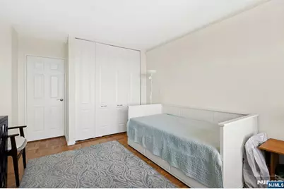 2000 Linwood Avenue 17X #17X, Fort Lee, NJ 07024 - Photo 15