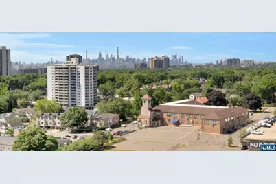 2000 Linwood Avenue 17X #17X, Fort Lee, NJ 07024 - Photo 19