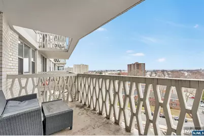 2000 Linwood Avenue 9E #9E, Fort Lee, NJ 07024 - Photo 11