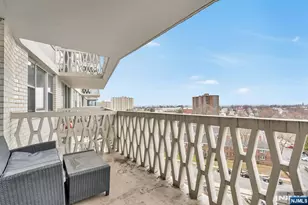 2000 Linwood Ave 9E, Fort Lee, NJ 07024 - Photo 11