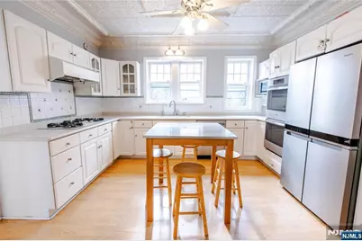22 Serafin Place, Glen Rock, NJ 07452 - Photo 3
