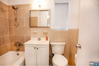 208 Anderson Street S2F #S2F, Hackensack, NJ 07601 - Photo 29