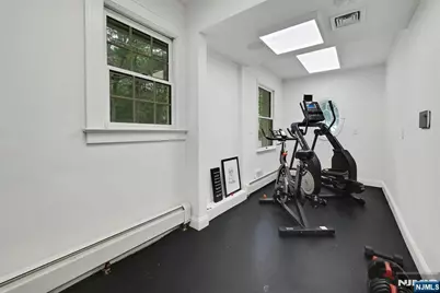111 Hudson Avenue, Tenafly, NJ 07670 - Photo 29