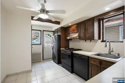 489 Maple Avenue, Teaneck Township, NJ 07666 - Photo 11