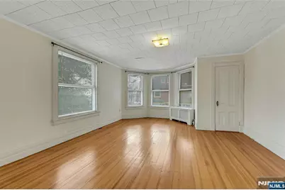 16 Mountain Avenue, Montclair, NJ 07042 - Photo 19