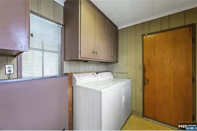 16 Mountain Avenue, Montclair, NJ 07042 - Photo 17