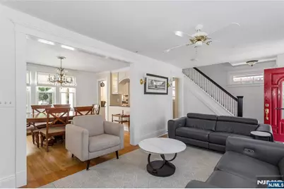 256 Raymond Street, Hasbrouck Heights, NJ 07604 - Photo 5