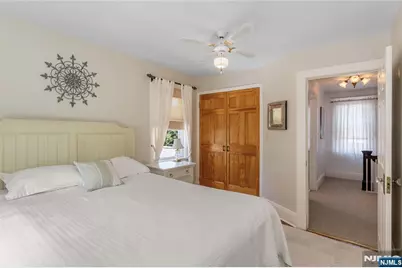 256 Raymond Street, Hasbrouck Heights, NJ 07604 - Photo 21