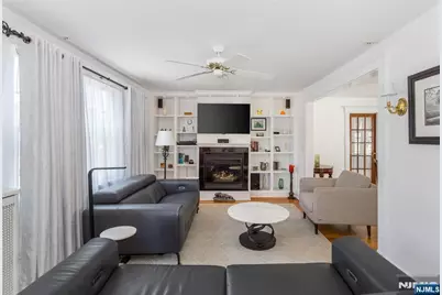 256 Raymond Street, Hasbrouck Heights, NJ 07604 - Photo 3