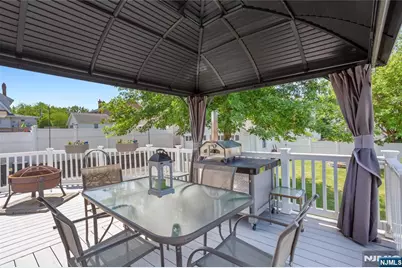 256 Raymond Street, Hasbrouck Heights, NJ 07604 - Photo 35