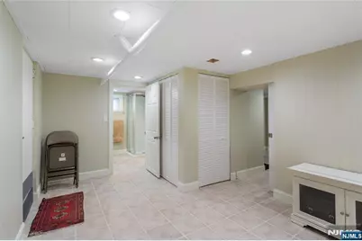 256 Raymond Street, Hasbrouck Heights, NJ 07604 - Photo 27