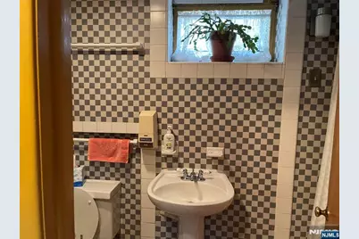 78 E Almira Street, Bloomfield, NJ 07003 - Photo 25