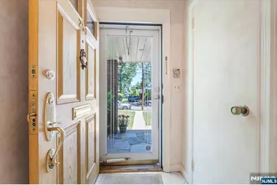 250 Briarcliffe Road, Teaneck Township, NJ 07666 - Photo 3