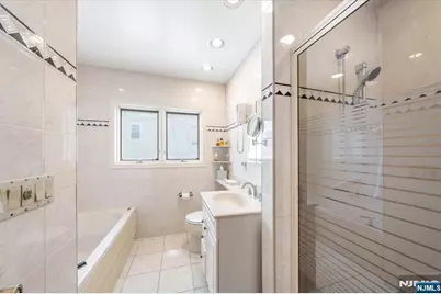 250 Briarcliffe Road, Teaneck Township, NJ 07666 - Photo 11