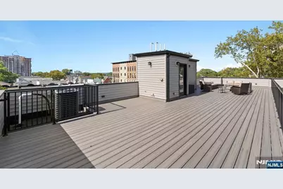 335 Virginia Avenue 2 #2, Jersey City, NJ 07304 - Photo 33