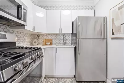 133 Grand Street 401 #401, Jersey City, NJ 07302 - Photo 7