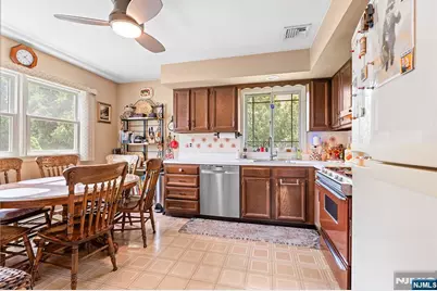 2 Violet Court, Bergenfield, NJ 07621 - Photo 13