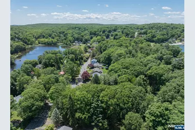 39 Broadway, West Milford, NJ 07480 - Photo 37
