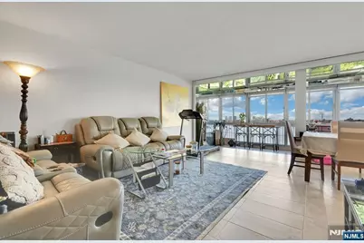 4 Horizon 805 #805, Fort Lee, NJ 07024 - Photo 3