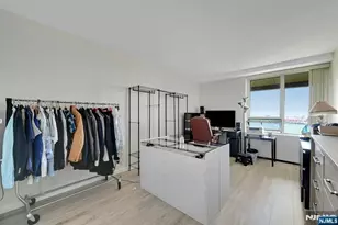4 Horizon 805, Fort Lee, NJ 07024 - Photo 13