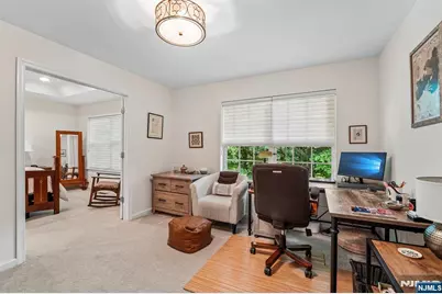 24 Pineview Drive, Waldwick, NJ 07463 - Photo 17