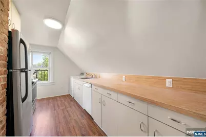 8 Cooper Place 3rd Fl #3rd Fl, Weehawken, NJ 07086 - Photo 7