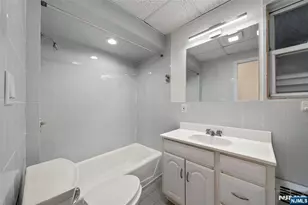 8 Cooper Pl 2nd Fl, Weehawken, NJ 07086 - Photo 11