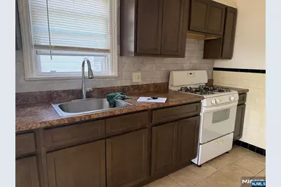 227-231 Illinois Avenue 2nd Fl #2nd Fl, Paterson, NJ 07503 - Photo 5
