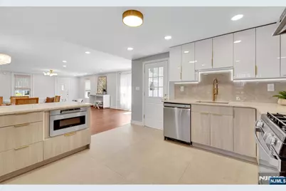 25 Riverview Avenue, Rutherford, NJ 07070 - Photo 23