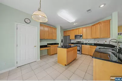 1 Skytop Ridge, Oakland, NJ 07436 - Photo 9