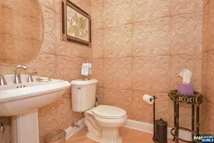 3 Sky View Dr, North Haledon, NJ 07508 - Photo 13