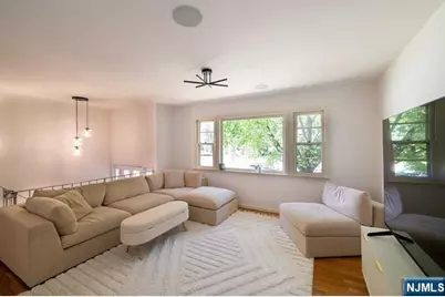138 Grant Avenue, Cresskill, NJ 07626 - Photo 3