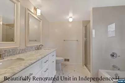 301 Chase Court, Edgewater, NJ 07020 - Photo 1