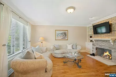 111 Storms Drive, Mahwah, NJ 07430 - Photo 5