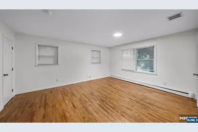 160 Magnolia Avenue, Cresskill, NJ 07626 - Photo 19