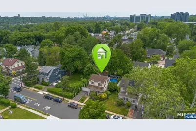 256 Fycke Lane, Teaneck Township, NJ 07666 - Photo 29