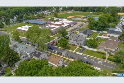 256 Fycke Lane, Teaneck Township, NJ 07666 - Photo 31