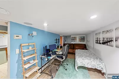 256 Fycke Lane, Teaneck Township, NJ 07666 - Photo 17